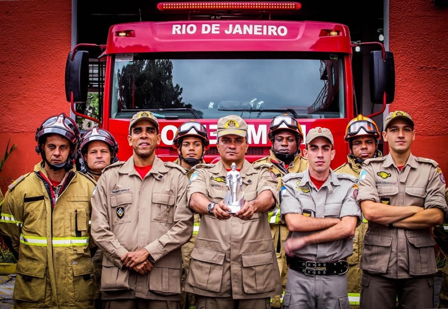 Corpo de Bombeiros do Rio de Janeiro ganham prêmio de melhor atuação no mundo