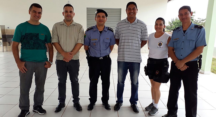 AME/AC realiza visita ao colégio da PMAC