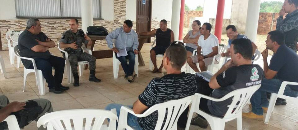 AME participa de reunião com policiais militares de Sena Madureira e o prefeito Mazinho Serafim