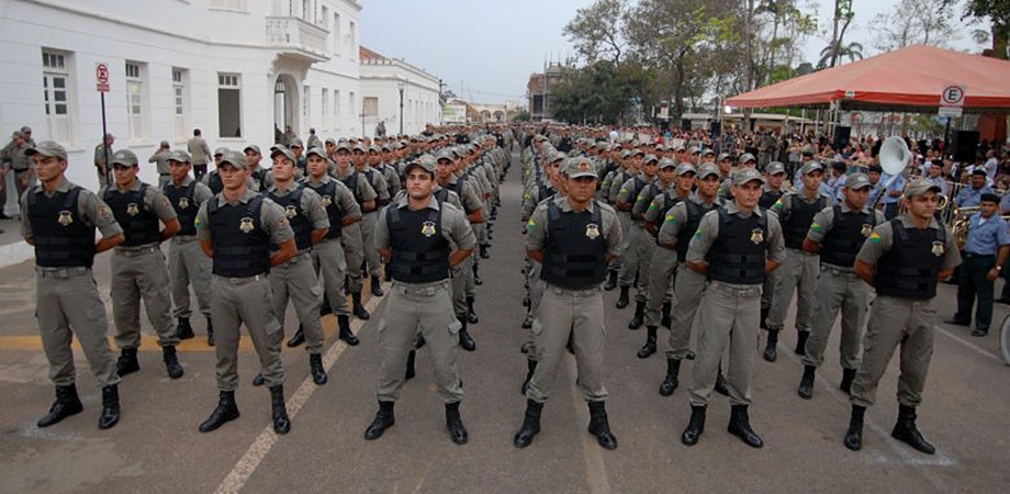 Governador Tião Viana decide nesta terça-feira sobre corte no salário de militares do Acre