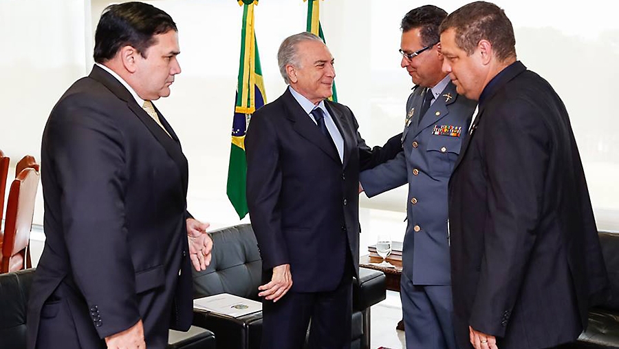 Deputado Rocha se reúne com presidente Michel Temer e solicita retirada dos militares da Reforma da Previdência