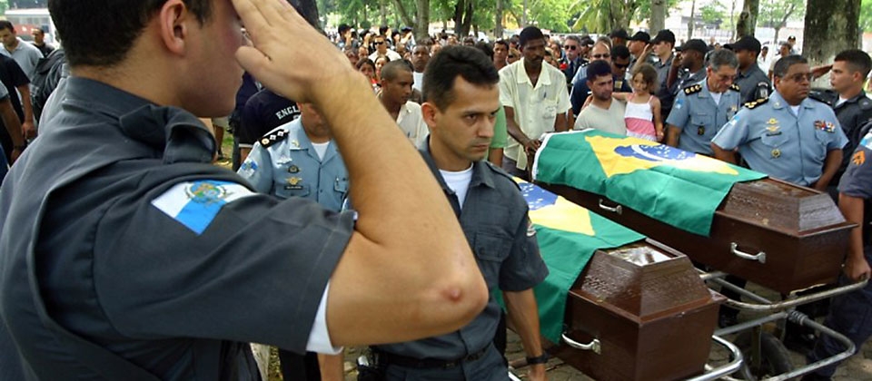 Câmara aprova fim de progressão de pena para quem matar policiais ou seus familiares