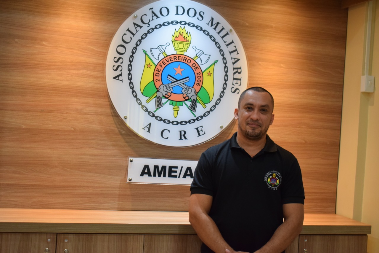 Associação dos Militares do Acre felicita o presidente da Entidade, 2º Sgt PMAC Kalyl Moraes, pela passagem de seu natalício no dia 21 de junho.