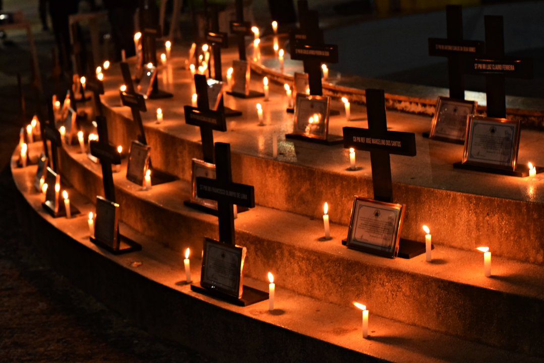 AME-AC realiza ato in memorian aos militares mortos em decorrência da COVID e manifesta contra o descaso do poder público as causas militares