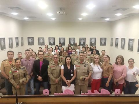 ASSOCIAÇÃO DOS MILITARES PARTICIPA DE PALESTRA “OUTUBRO ROSA”