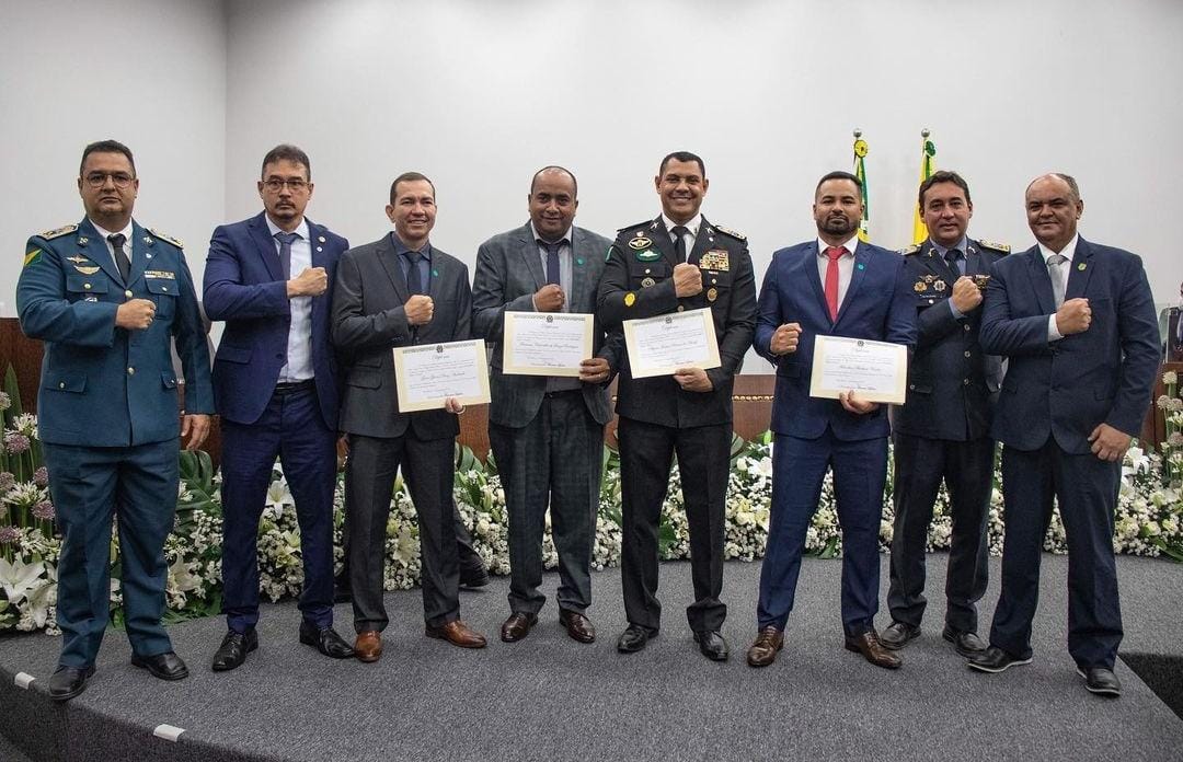 Cel Ulisses e Sgt Gene são diplomados no Tribunal Regional Eleitoral do Acre (TRE AC).