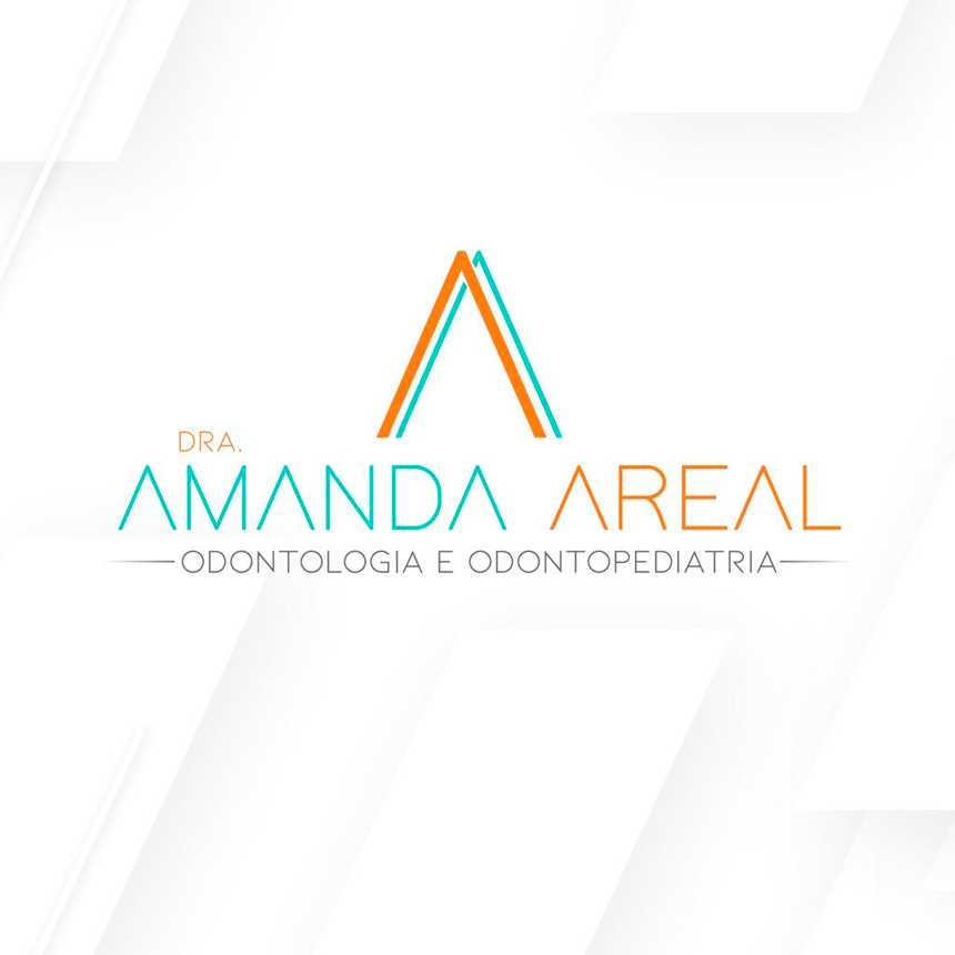 Dra. Amanda Queiroz Odontopediatra